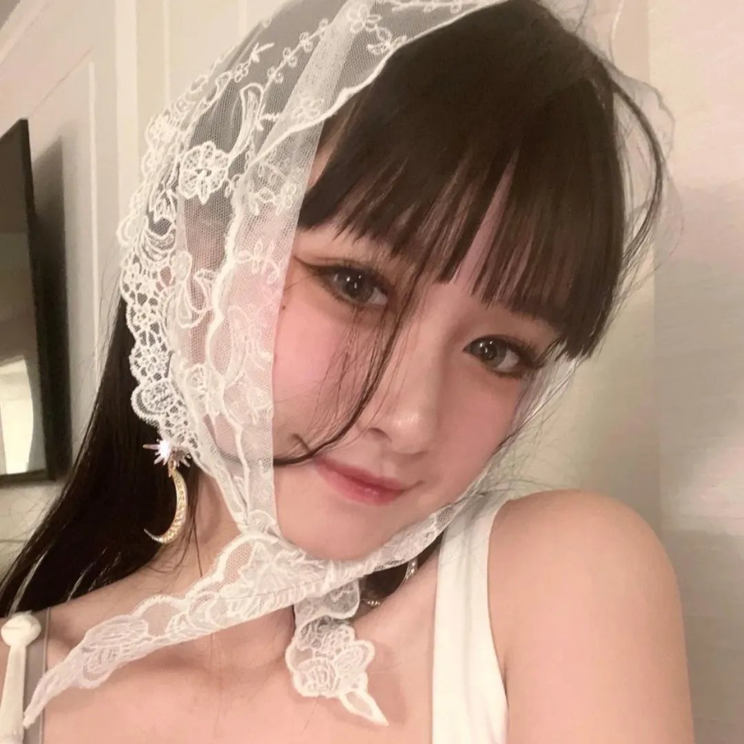 时尚帝国合约的开始